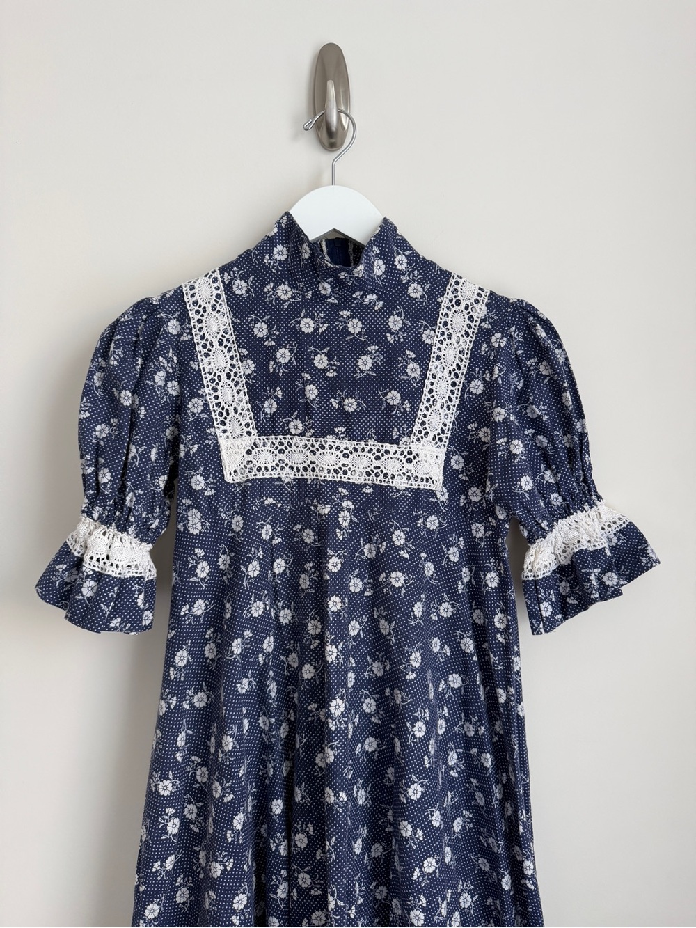 Vintage Laura Ashley Cottagecore Maxi Dress - Picture 4 of 13